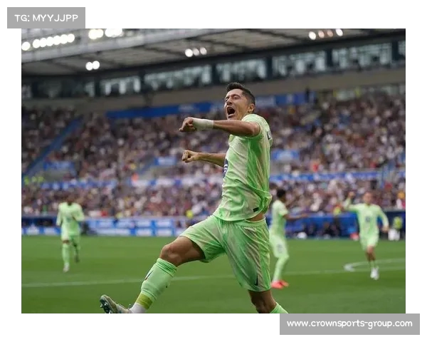 西甲莱万特莫拉莱斯头球扳平比分